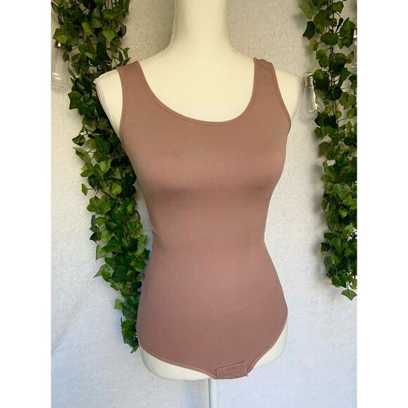 Women's Brown Bodysuit Tummy Control Shapewear Tank Top XS/S - Picture 3 of 8
